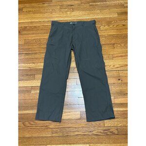 UB Tech Pants Chino Classic Fit Stretch Nylon Green Mens Sz 36x29 Casual Hiking